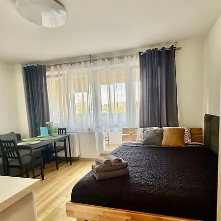 A&y Galeria Mokotow & Chopin Airport Pienkowskiego A Apartment *