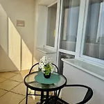 A&y Galeria Mokotow & Chopin Airport Pienkowskiego A